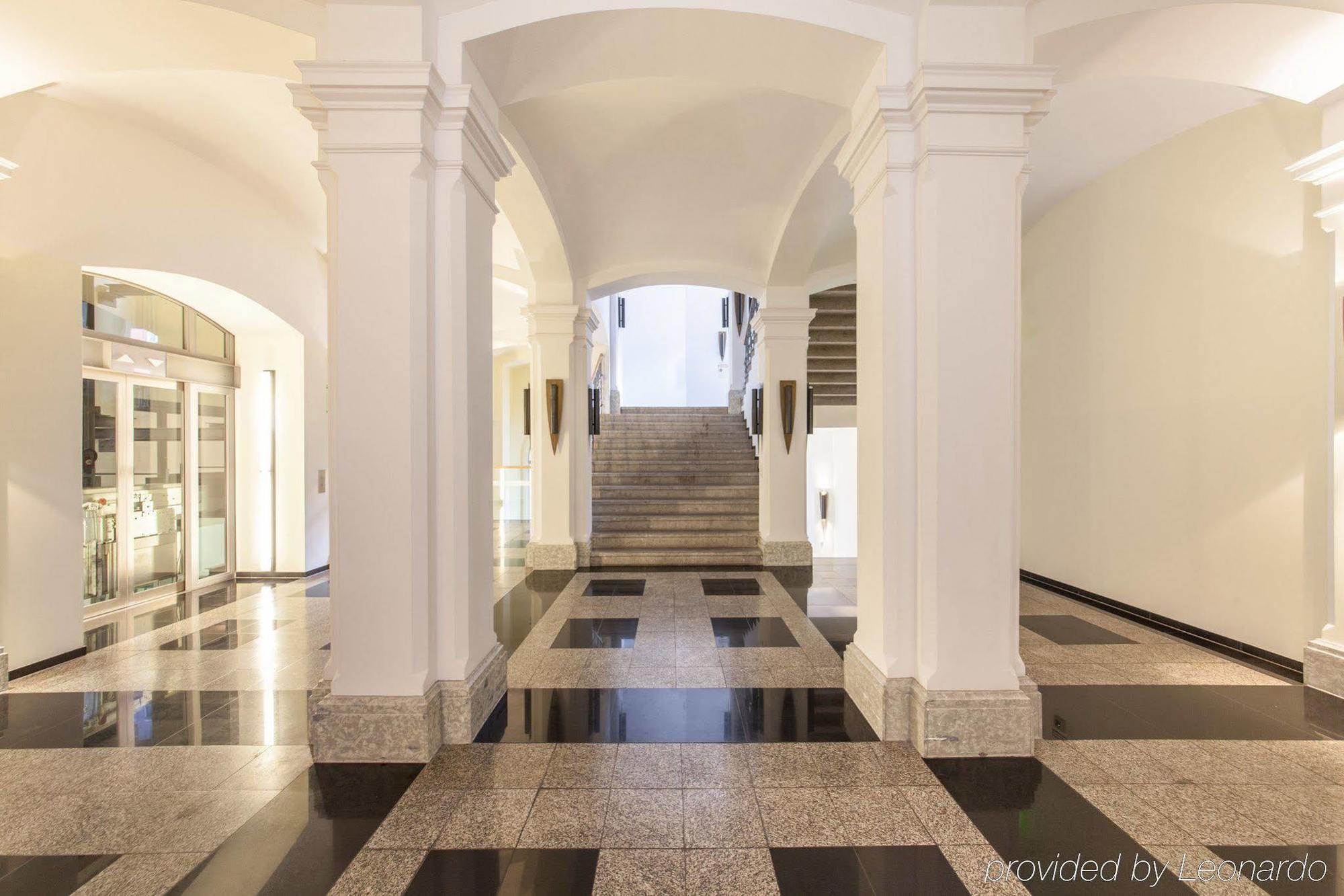 Hotel Berlin Ostbahnhof Ngoại thất bức ảnh