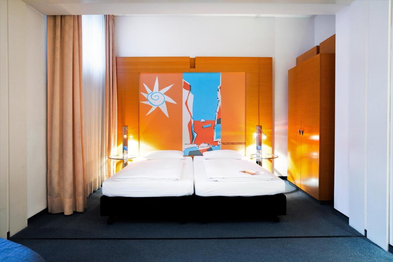 Hotel Berlin Ostbahnhof Ngoại thất bức ảnh